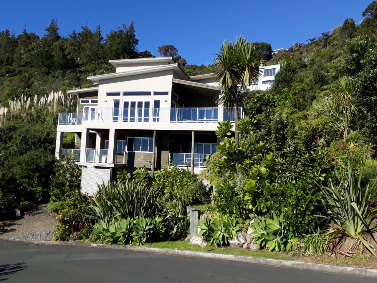Fantail B&B ไทรัว ภายนอก รูปภาพ